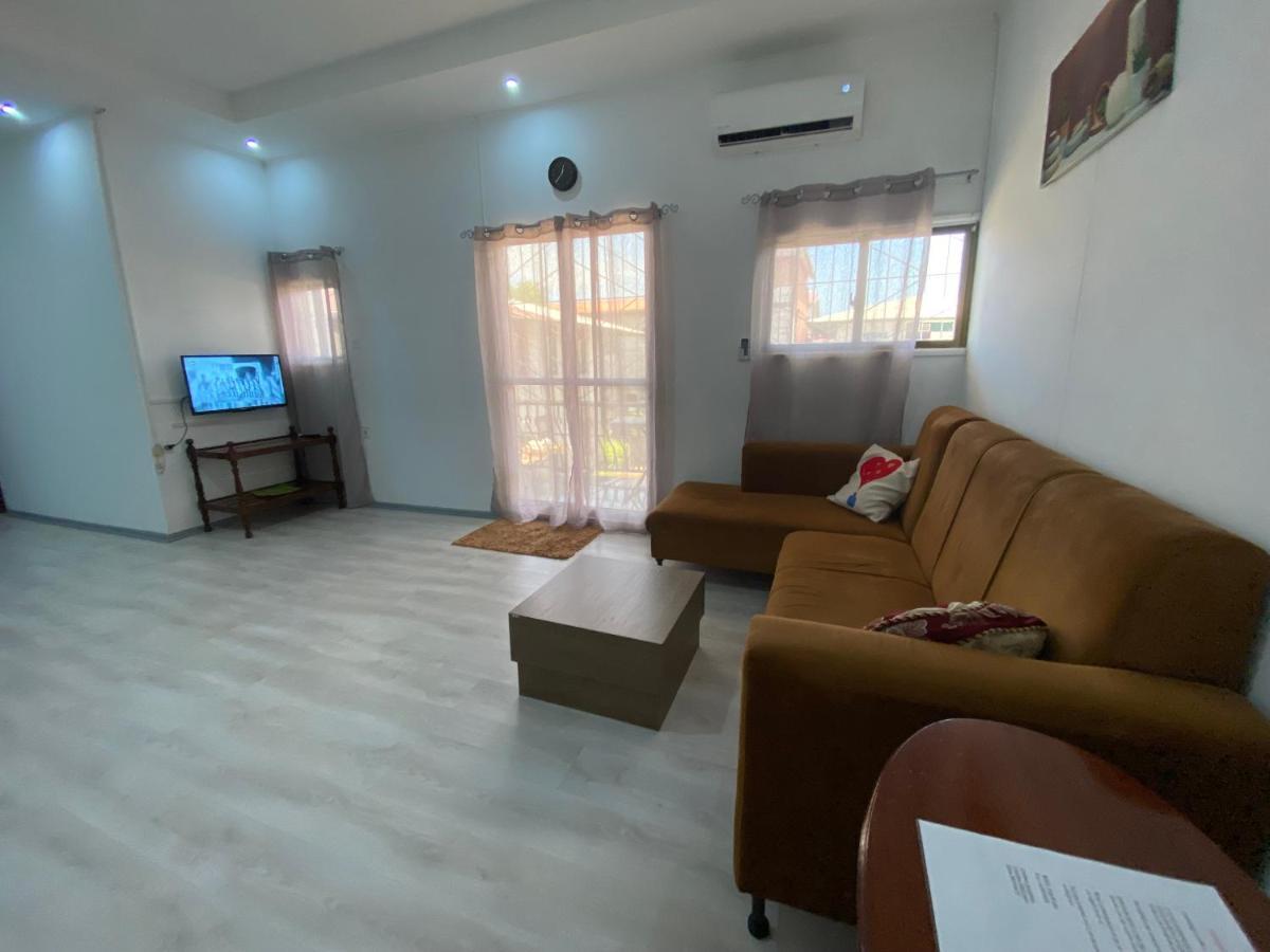 City Appartementen New Nickerie - 4-6P Nieuw Nickerie Bagian luar foto